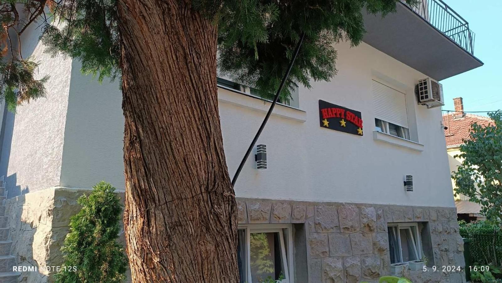 Apartament Happy Star Nisz Zewnętrze zdjęcie